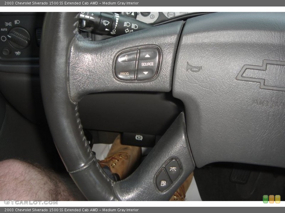 Medium Gray Interior Controls for the 2003 Chevrolet Silverado 1500 SS Extended Cab AWD #52282103