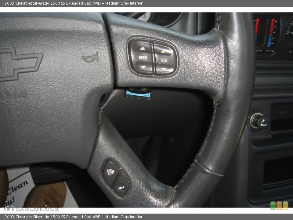 Medium Gray Interior Controls for the 2003 Chevrolet Silverado 1500 SS Extended Cab AWD #52282118