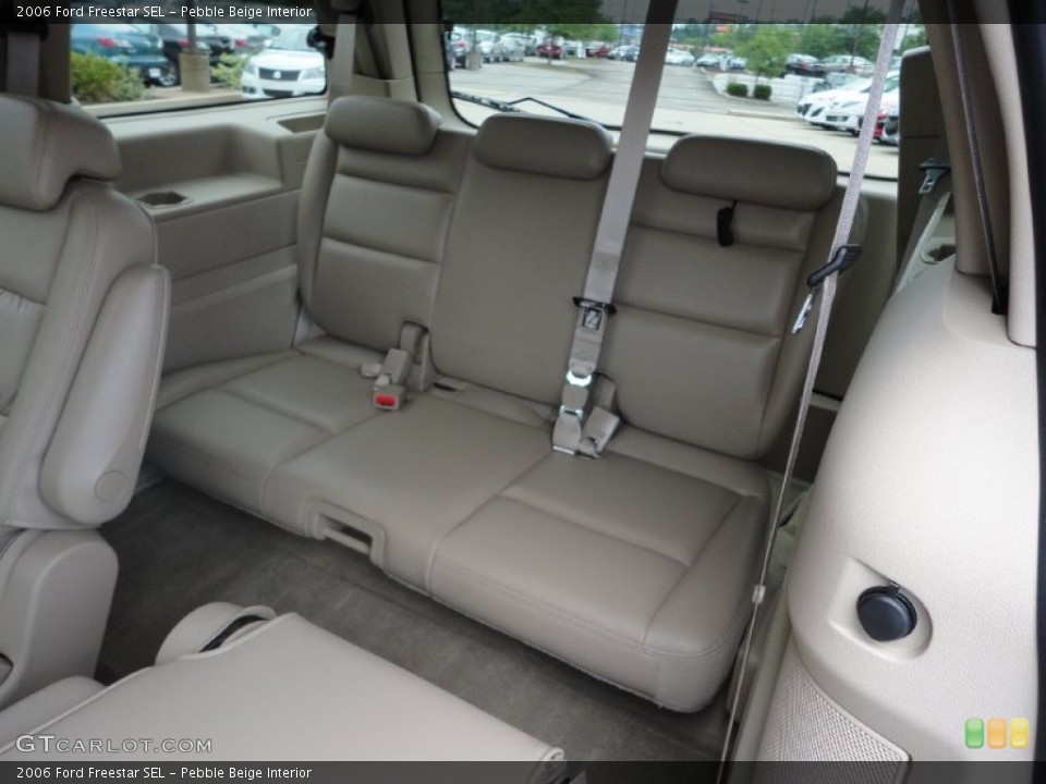 Pebble Beige Interior Photo for the 2006 Ford Freestar SEL #52282937