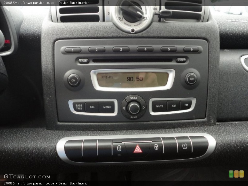 Design Black Interior Controls for the 2008 Smart fortwo passion coupe #52283903