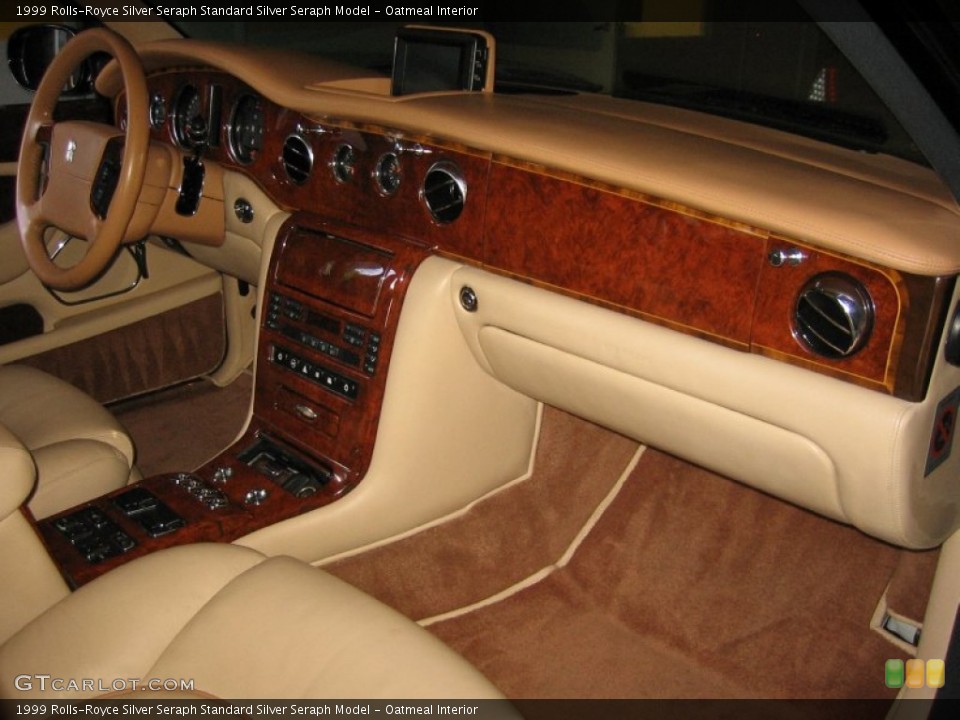 Oatmeal Interior Dashboard for the 1999 Rolls-Royce Silver Seraph  #52287110