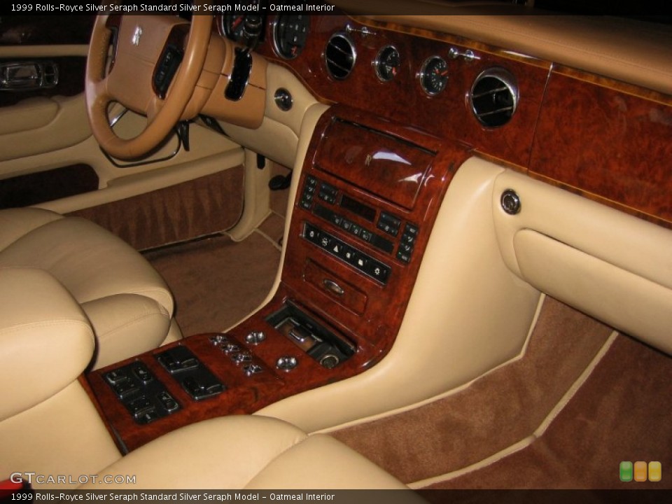 Oatmeal Interior Photo for the 1999 Rolls-Royce Silver Seraph  #52287125