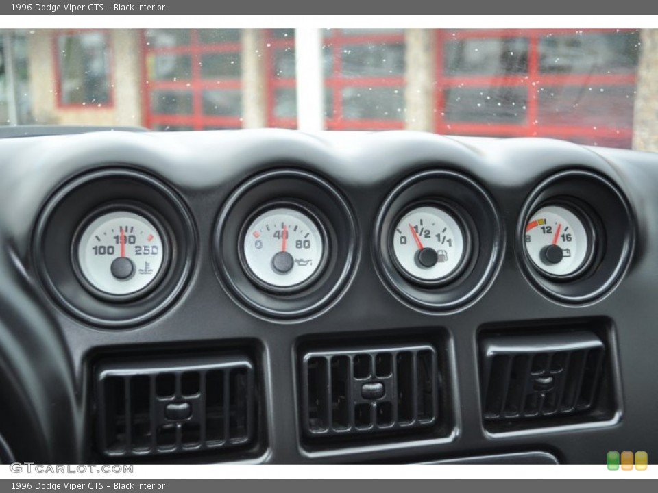 Black Interior Gauges for the 1996 Dodge Viper GTS #52291859