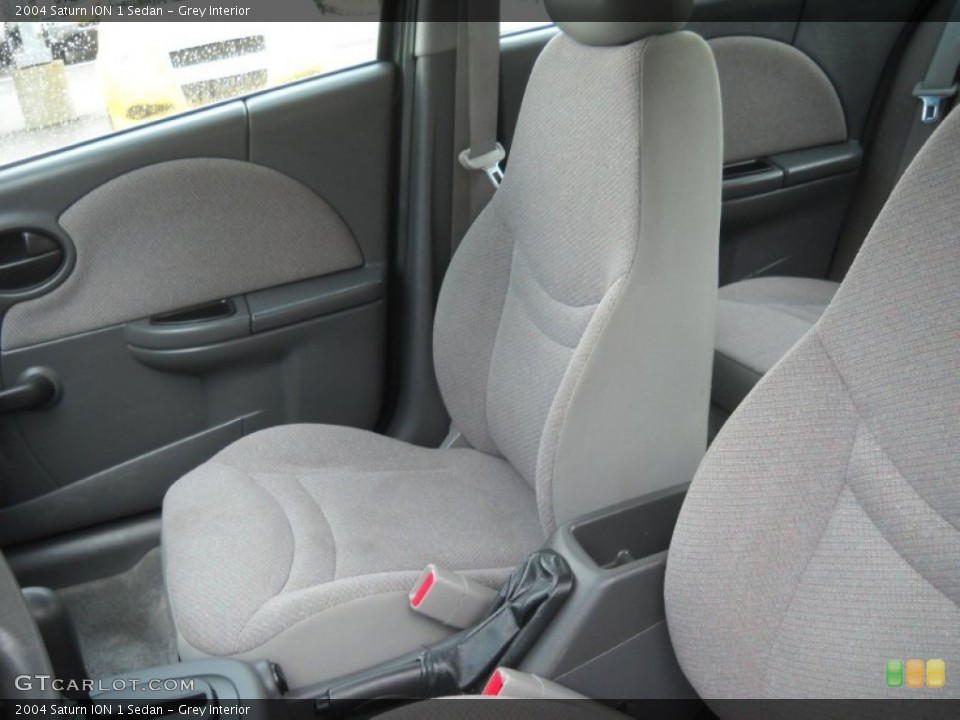 Grey Interior Photo for the 2004 Saturn ION 1 Sedan #52293017