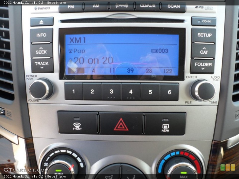 Beige Interior Controls for the 2011 Hyundai Santa Fe GLS #52298111