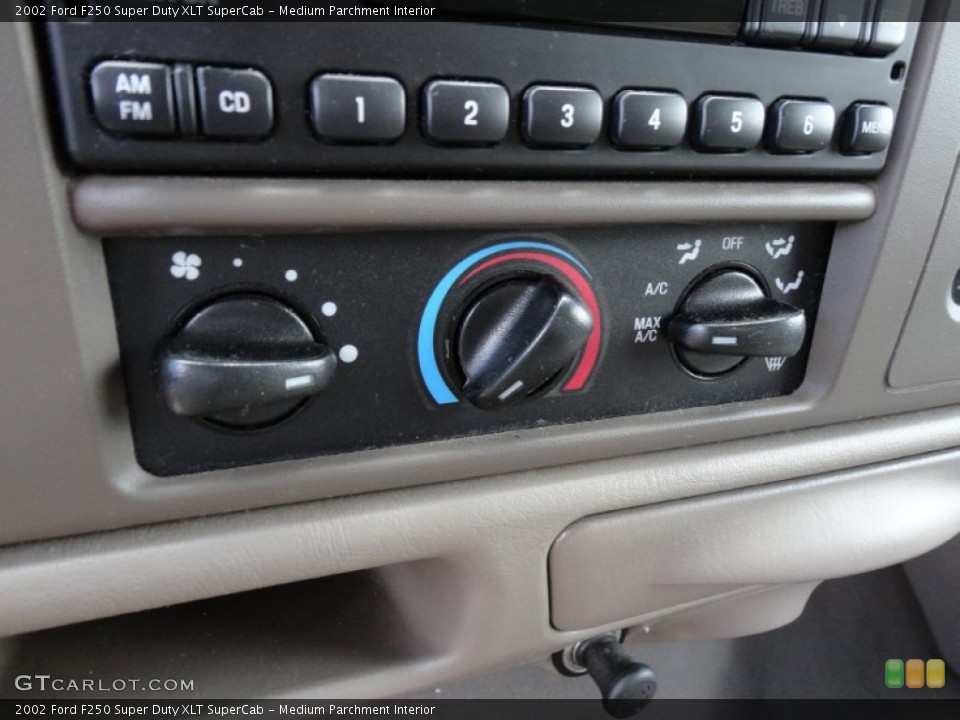 Medium Parchment Interior Controls for the 2002 Ford F250 Super Duty XLT SuperCab #52315818
