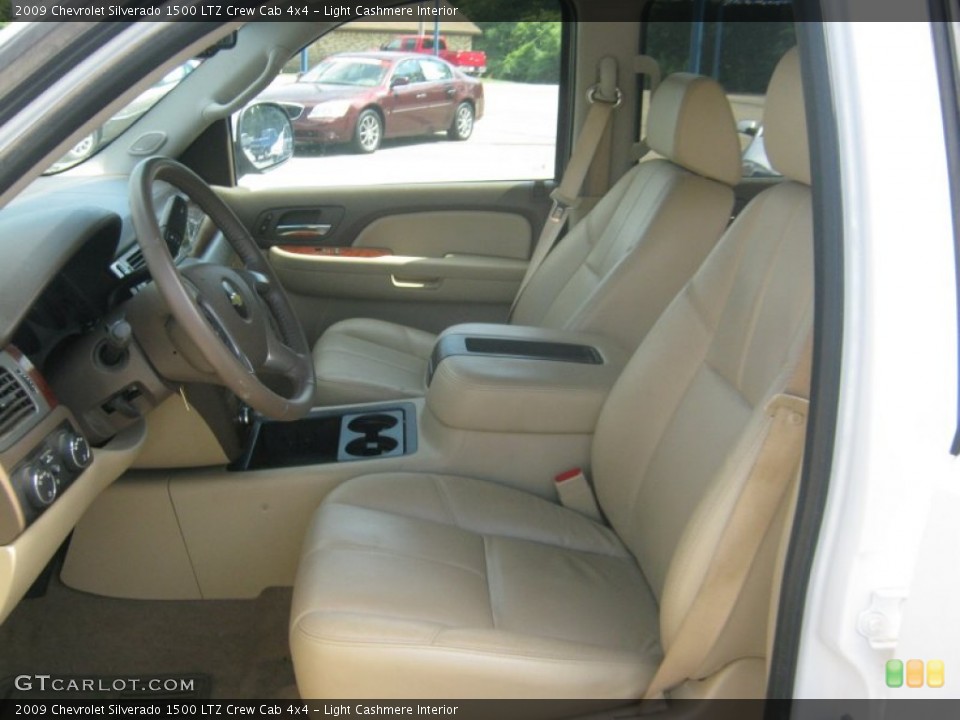 Light Cashmere Interior Photo for the 2009 Chevrolet Silverado 1500 LTZ Crew Cab 4x4 #52318626
