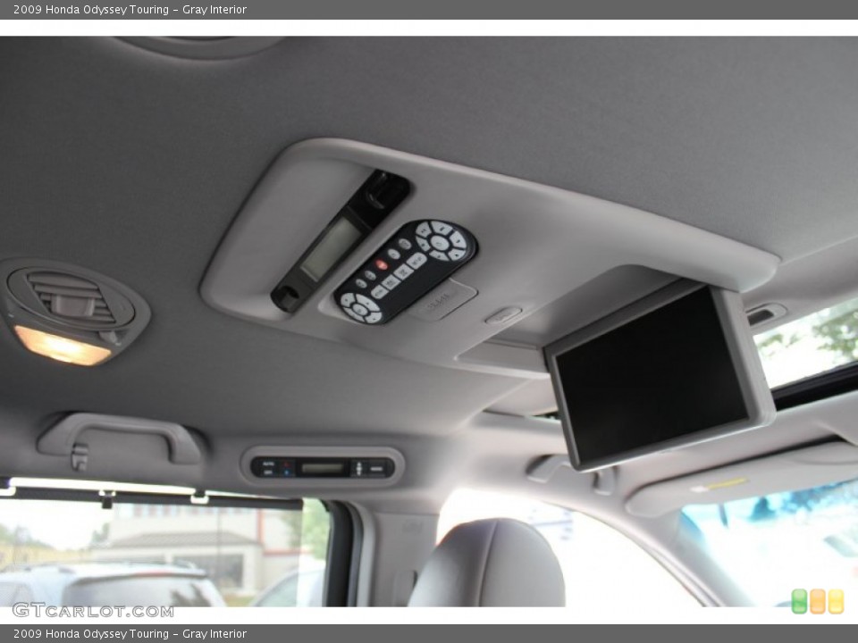 Gray Interior Controls for the 2009 Honda Odyssey Touring #52319340