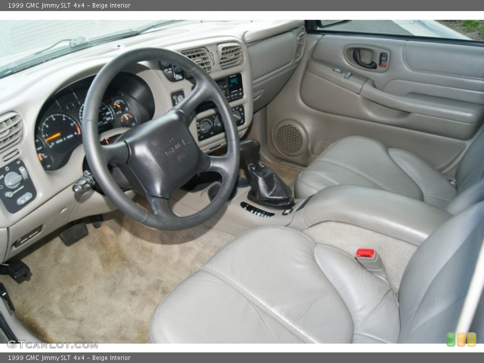 Beige Interior Photo for the 1999 GMC Jimmy SLT 4x4 #52321569