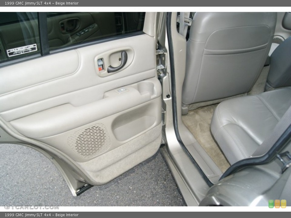 Beige Interior Photo for the 1999 GMC Jimmy SLT 4x4 #52321737