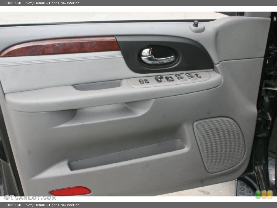 Light Gray Interior Door Panel for the 2006 GMC Envoy Denali #52324455