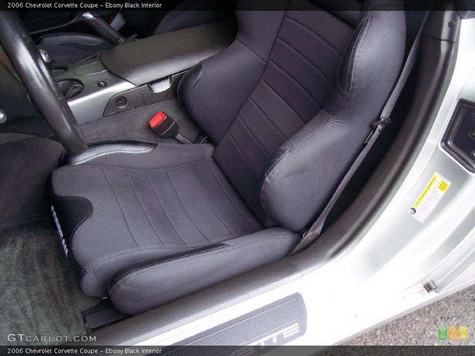 Ebony Black Interior Photo for the 2006 Chevrolet Corvette Coupe #52326714