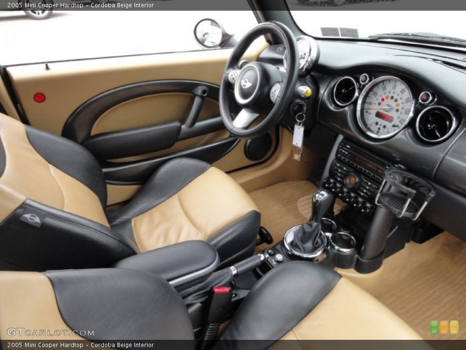 Cordoba Beige Interior Photo for the 2005 Mini Cooper Hardtop #52331838
