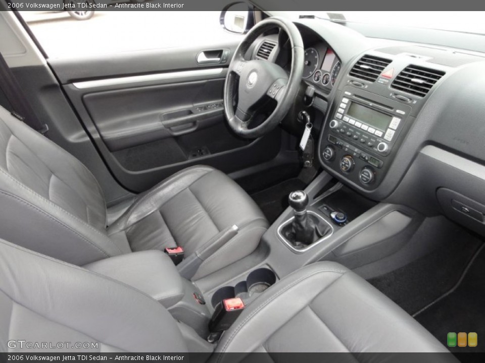 Anthracite Black Interior Photo for the 2006 Volkswagen Jetta TDI Sedan #52332609