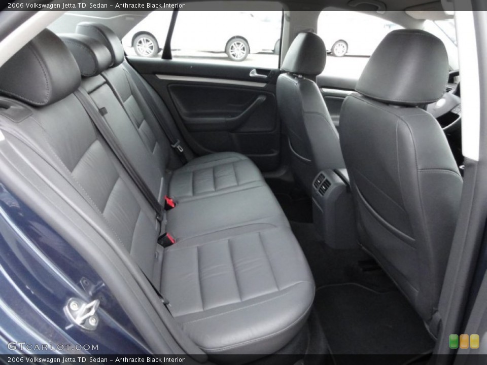 Anthracite Black Interior Photo for the 2006 Volkswagen Jetta TDI Sedan #52332717