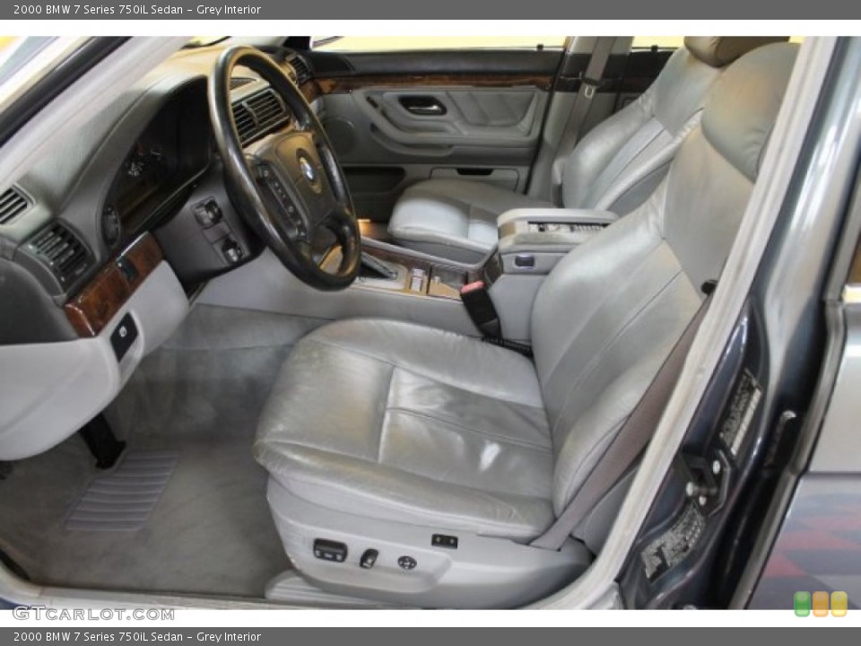 Grey Interior Photo for the 2000 BMW 7 Series 750iL Sedan #52338204