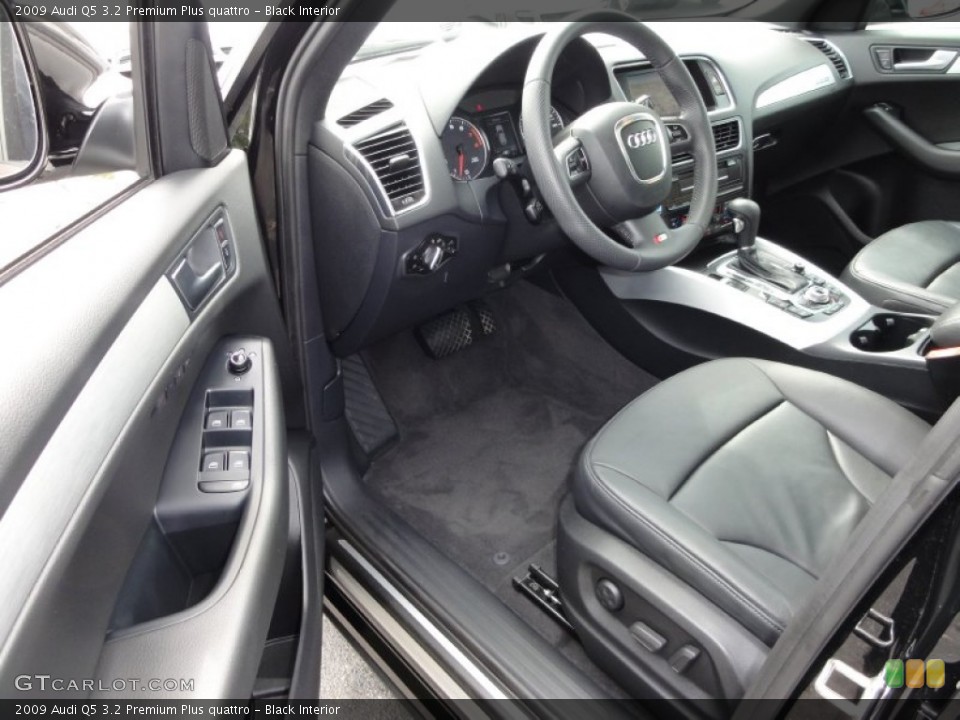 Black Interior Photo for the 2009 Audi Q5 3.2 Premium Plus quattro #52339941
