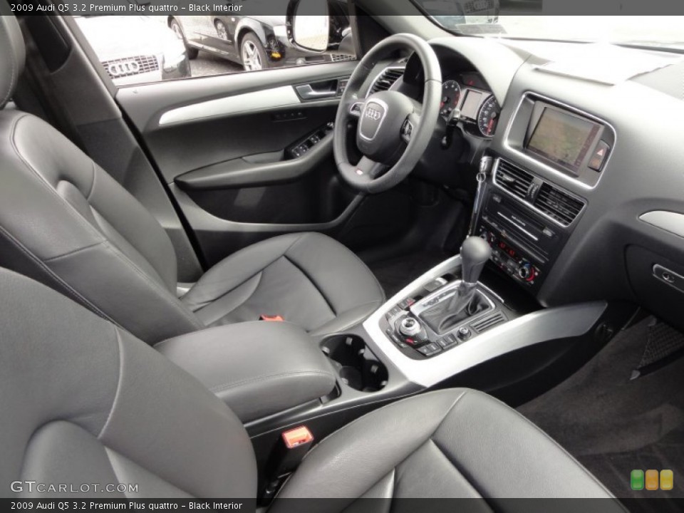 Black Interior Photo for the 2009 Audi Q5 3.2 Premium Plus quattro #52340034