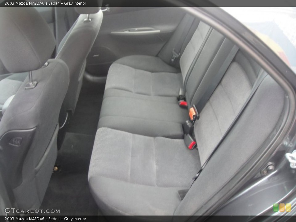 Gray Interior Photo for the 2003 Mazda MAZDA6 s Sedan #52340337