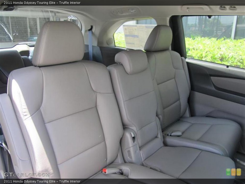 Truffle Interior Photo for the 2011 Honda Odyssey Touring Elite #52341546