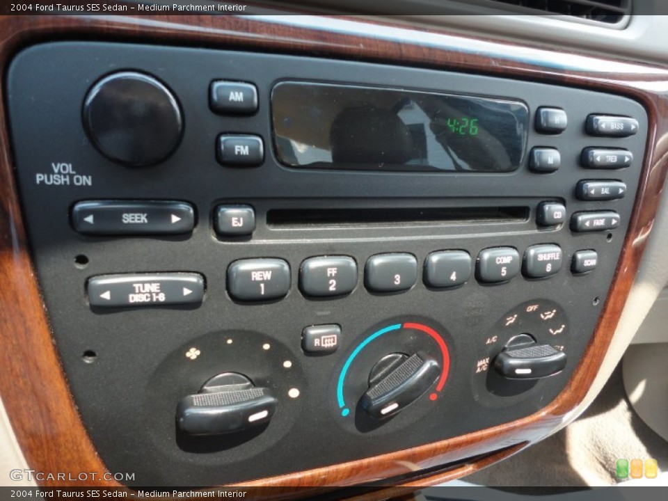 Medium Parchment Interior Controls for the 2004 Ford Taurus SES Sedan #52346382