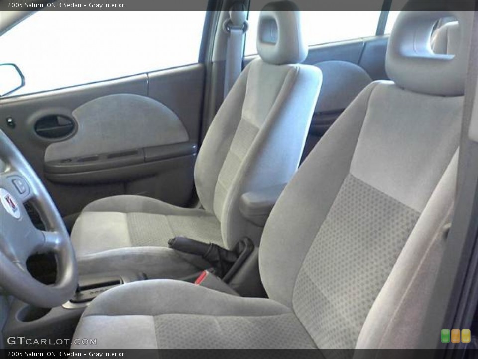Gray Interior Photo for the 2005 Saturn ION 3 Sedan #52348671