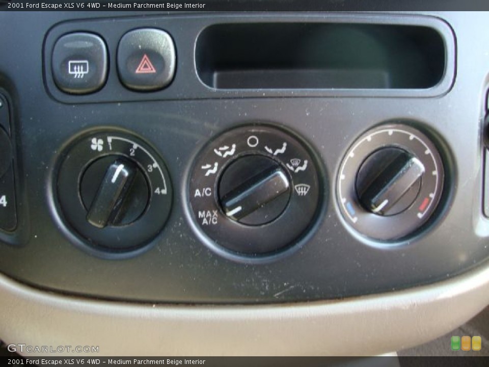 Medium Parchment Beige Interior Controls for the 2001 Ford Escape XLS V6 4WD #52352397