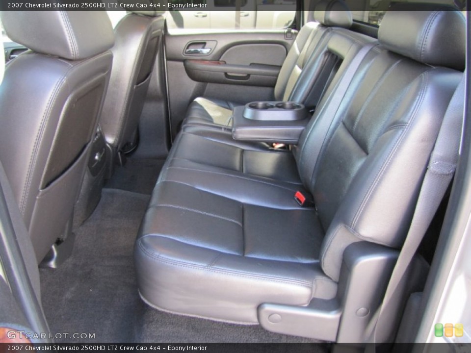 Ebony Interior Photo for the 2007 Chevrolet Silverado 2500HD LTZ Crew Cab 4x4 #52358004