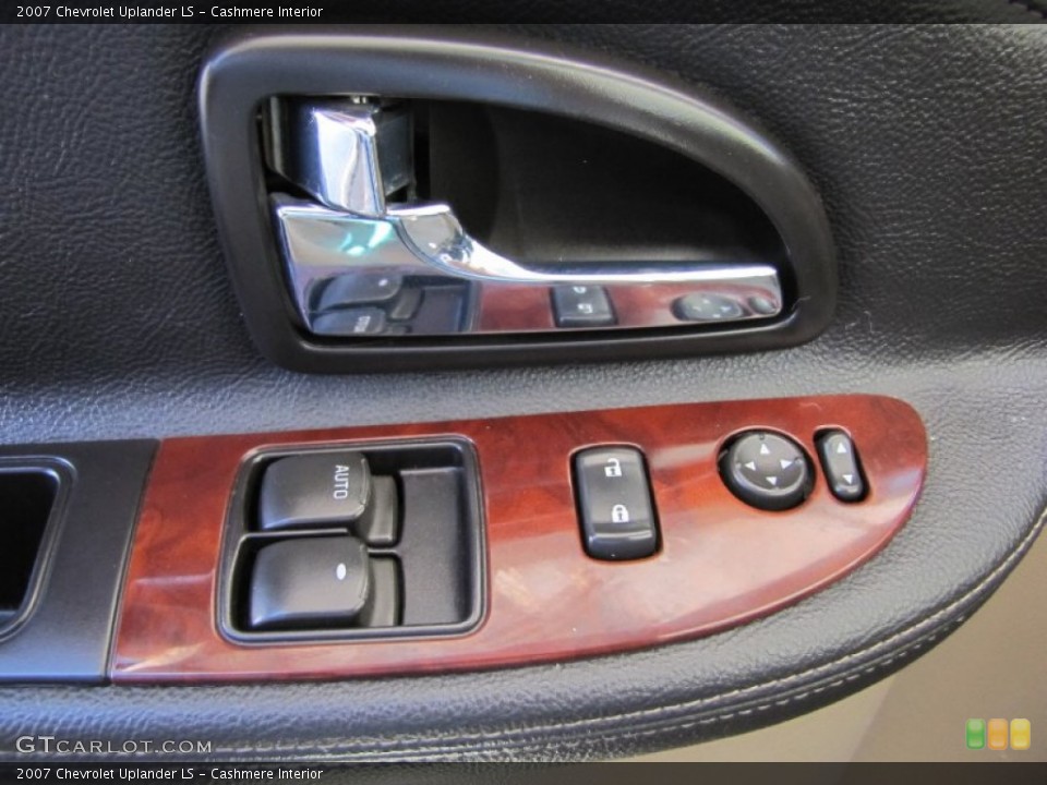 Cashmere Interior Controls for the 2007 Chevrolet Uplander LS #52358352