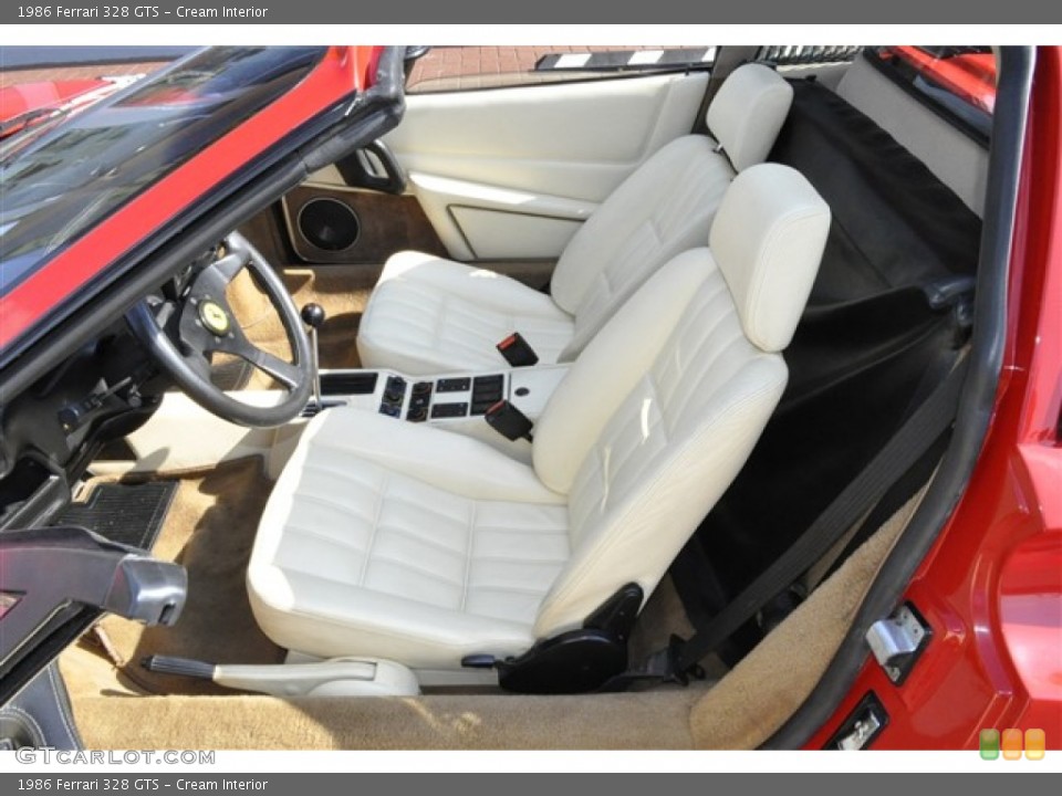 Cream Interior Photo for the 1986 Ferrari 328 GTS #52363171