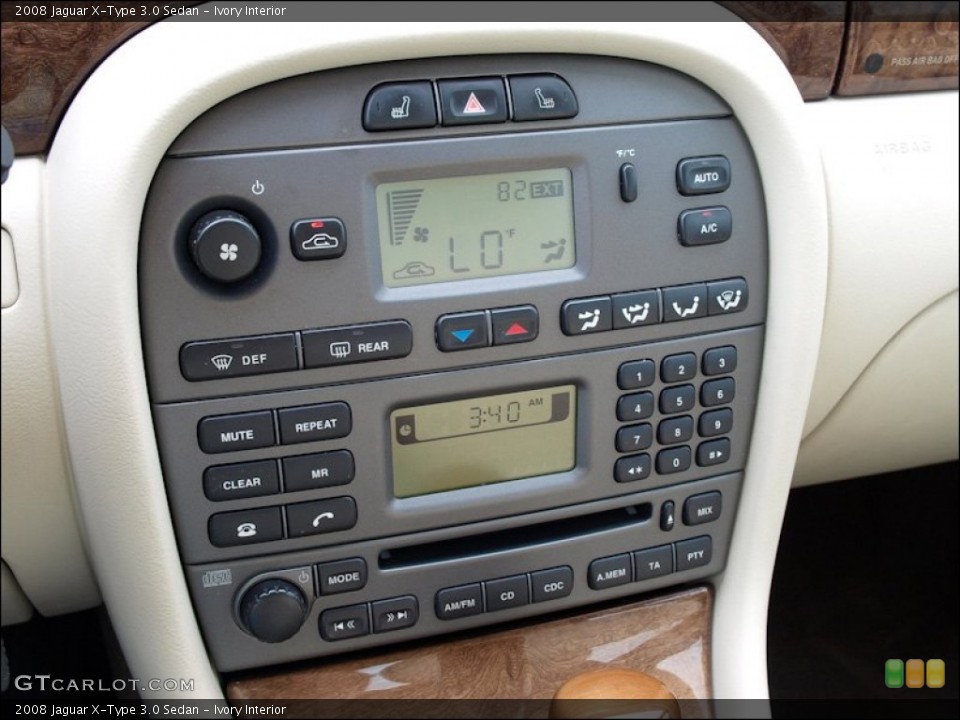 Ivory Interior Controls for the 2008 Jaguar X-Type 3.0 Sedan #52369864