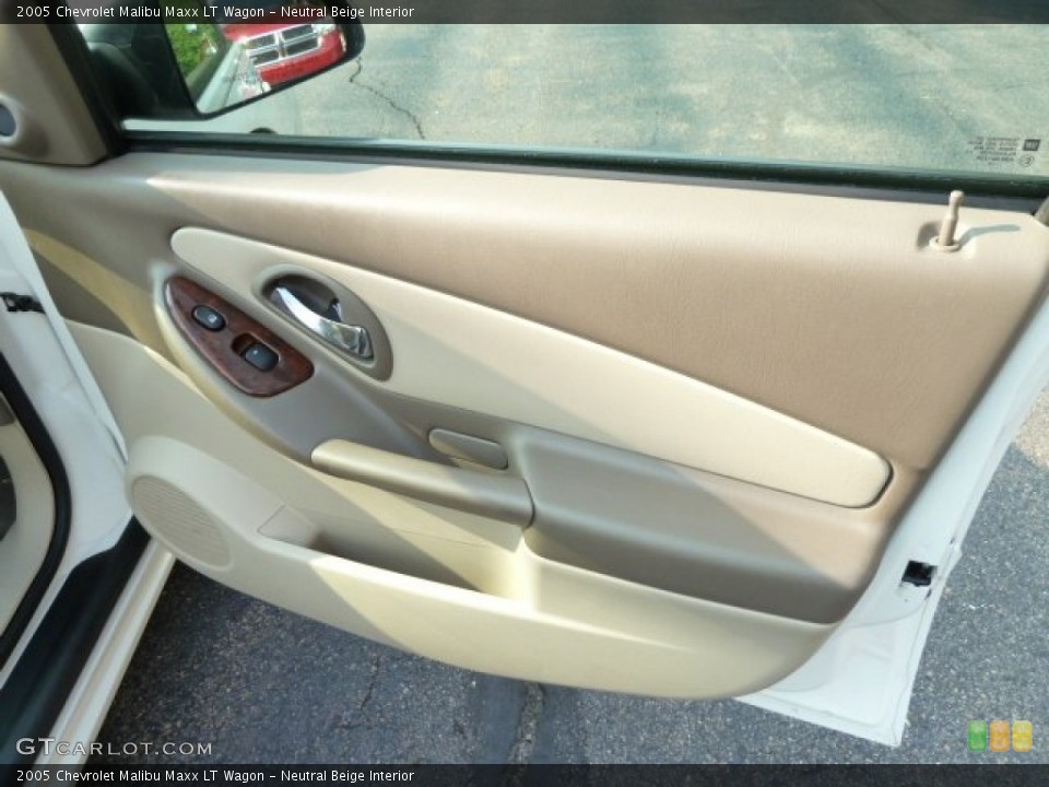 Neutral Beige Interior Door Panel for the 2005 Chevrolet Malibu Maxx LT Wagon #52374469