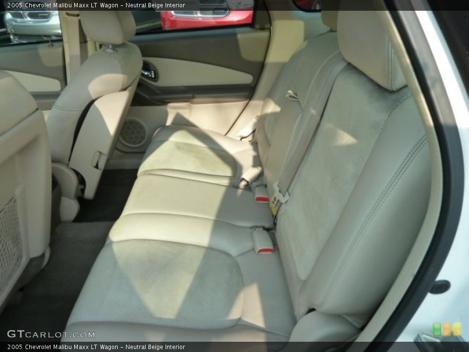 Neutral Beige Interior Photo for the 2005 Chevrolet Malibu Maxx LT Wagon #52374526