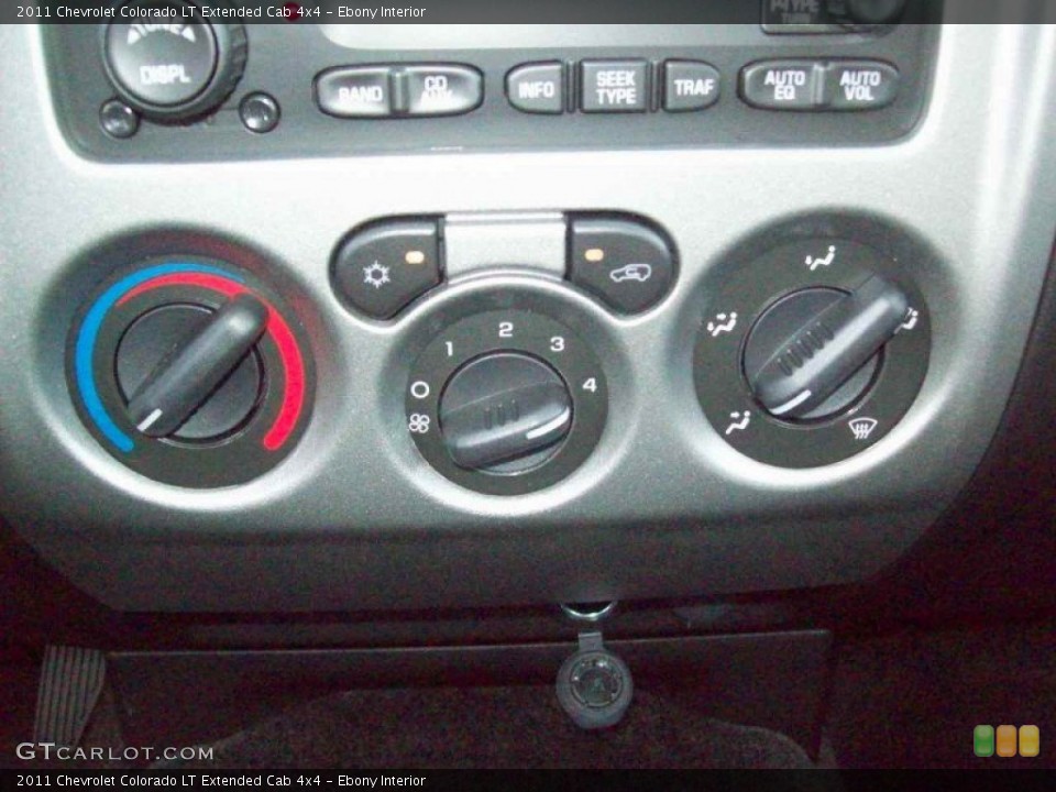 Ebony Interior Controls for the 2011 Chevrolet Colorado LT Extended Cab 4x4 #52378585