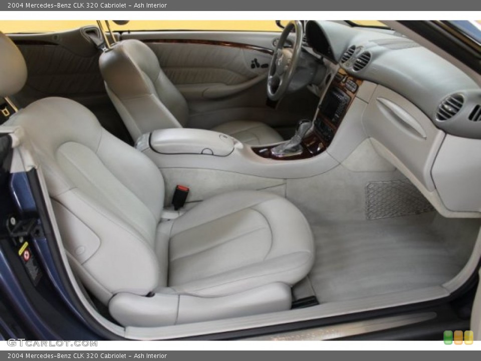 Ash Interior Photo for the 2004 Mercedes-Benz CLK 320 Cabriolet #52380799