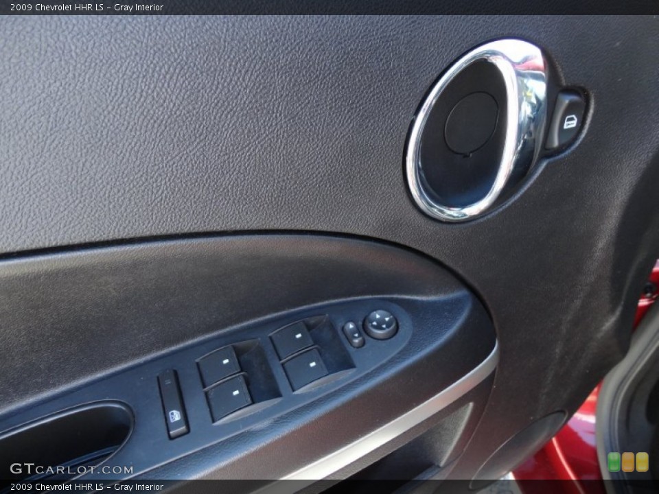 Gray Interior Controls for the 2009 Chevrolet HHR LS #52383586