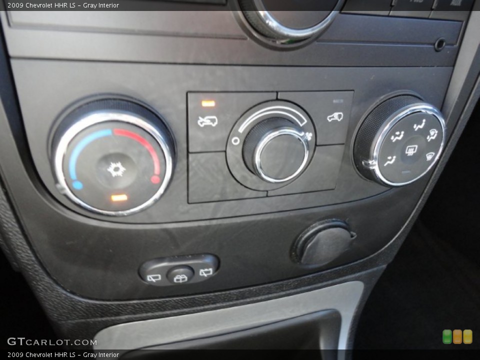 Gray Interior Controls for the 2009 Chevrolet HHR LS #52383634