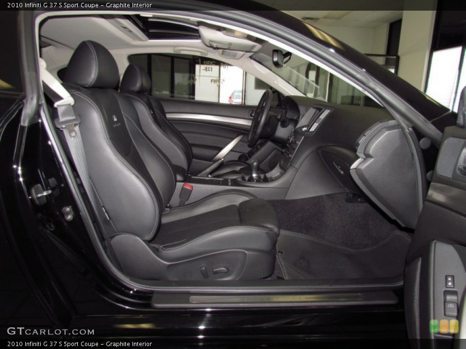 Graphite Interior Photo for the 2010 Infiniti G 37 S Sport Coupe #52385176