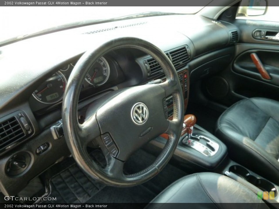 Black Interior Photo for the 2002 Volkswagen Passat GLX 4Motion Wagon #52388524