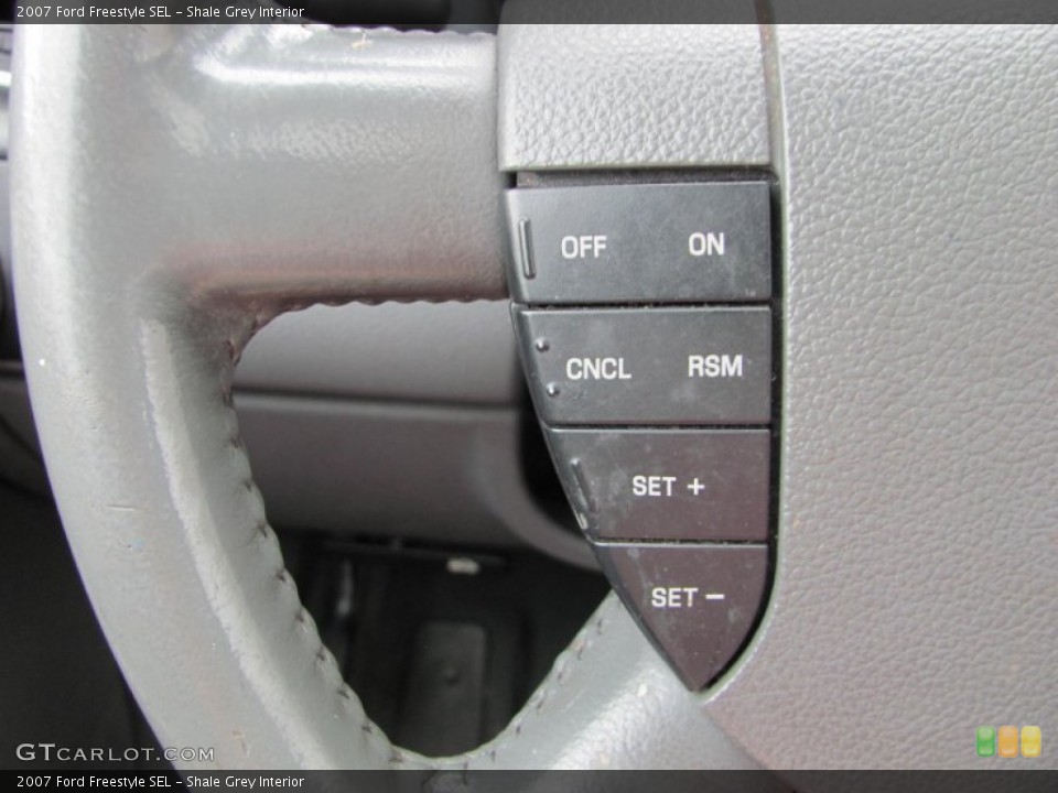 Shale Grey Interior Controls for the 2007 Ford Freestyle SEL #52389235
