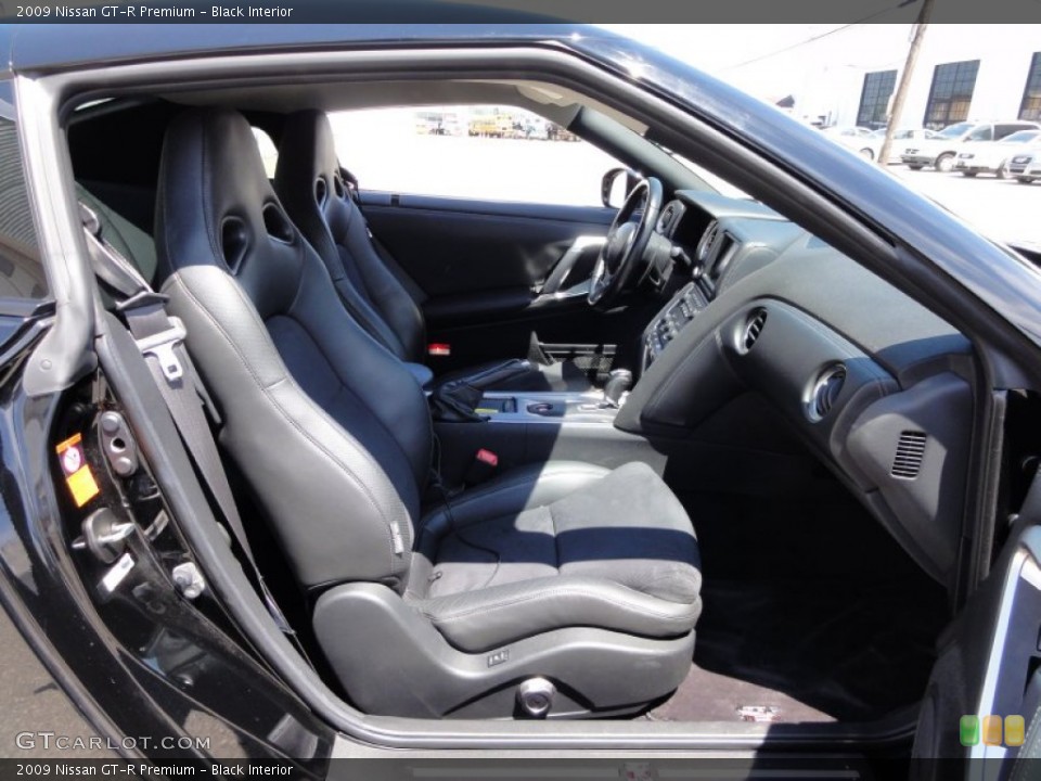 Black Interior Photo for the 2009 Nissan GT-R Premium #52393581