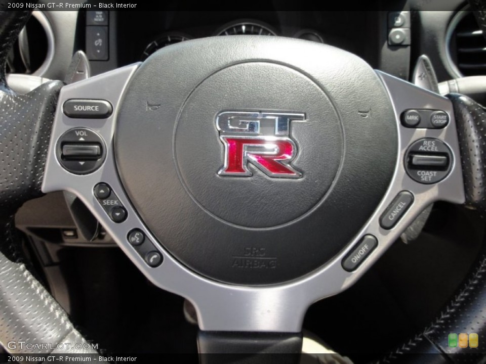 Black Interior Controls for the 2009 Nissan GT-R Premium #52393860