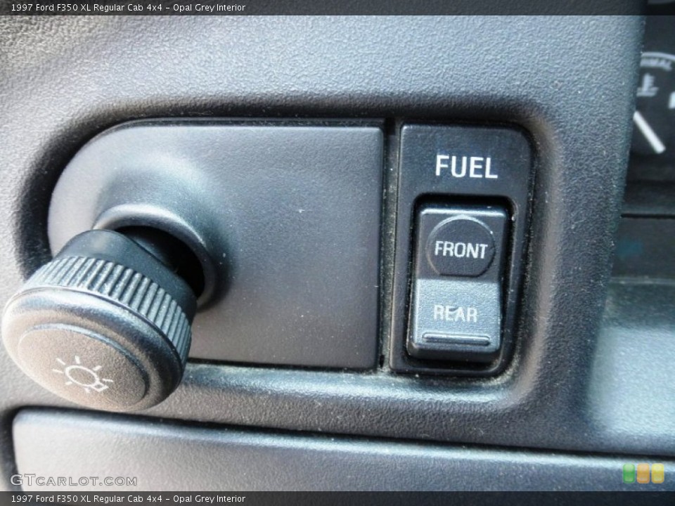 Opal Grey Interior Controls for the 1997 Ford F350 XL Regular Cab 4x4 #52397757