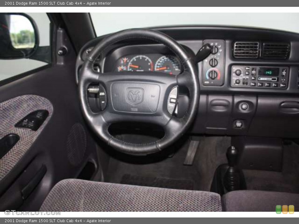 Agate Interior Dashboard for the 2001 Dodge Ram 1500 SLT Club Cab 4x4 #52398750