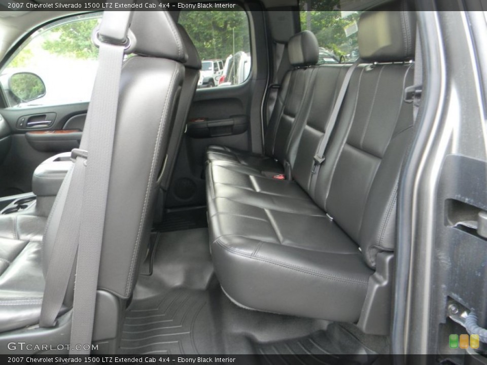 Ebony Black Interior Photo for the 2007 Chevrolet Silverado 1500 LTZ Extended Cab 4x4 #52400229