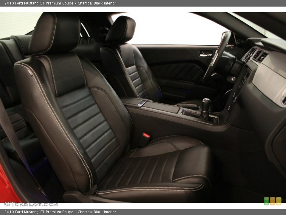 Charcoal Black Interior Photo for the 2010 Ford Mustang GT Premium Coupe #52400487