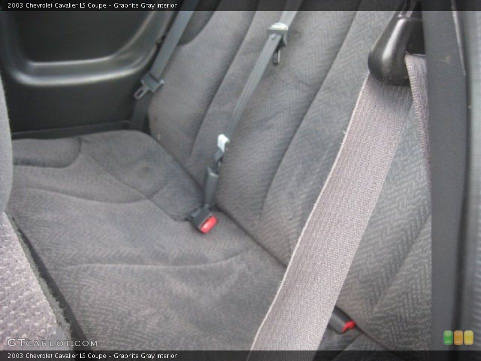 Graphite Gray Interior Photo for the 2003 Chevrolet Cavalier LS Coupe #52402665