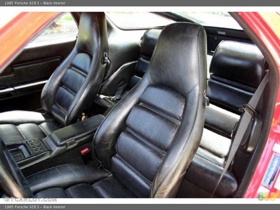 Black Interior Photo for the 1985 Porsche 928 S #52411107