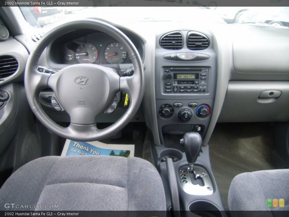 Gray Interior Dashboard for the 2002 Hyundai Santa Fe GLS #52418352