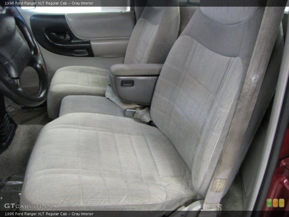 Gray Interior Photo for the 1996 Ford Ranger XLT Regular Cab #52427403
